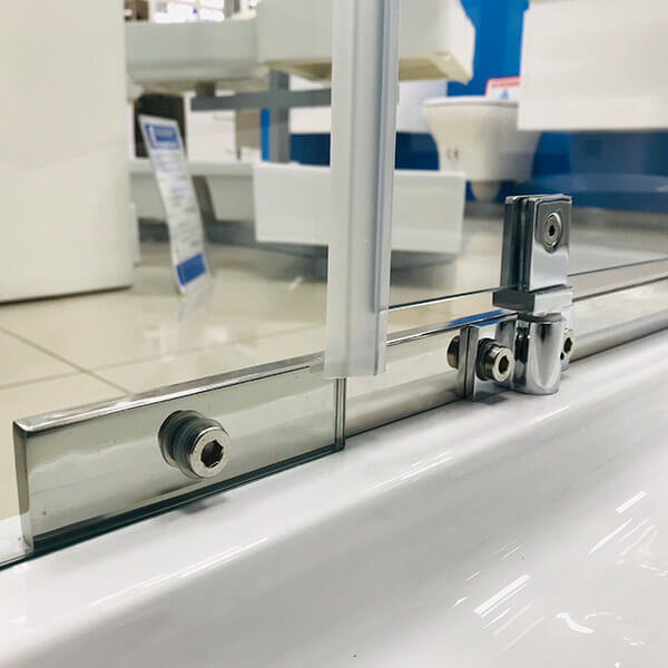 Душевой уголок AVS Фаворит 120x90 профиль хром, стекло прозрачное