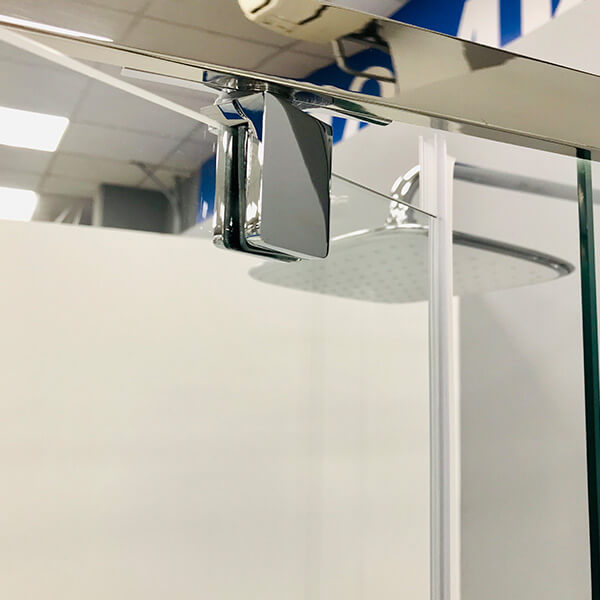 Душевой уголок AVS Фаворит 120x90 профиль хром, стекло прозрачное