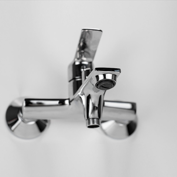 Смеситель для ванны и душа Esko Saint-Petersburg SPb 54 хром