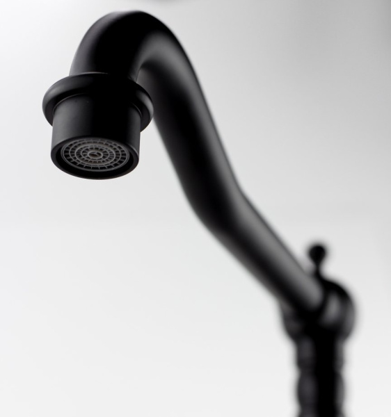 Смеситель для кухни Esko Florence FR 03 B черный матовый