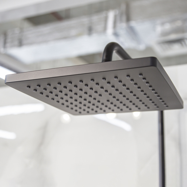 Душевая стойка AVS Cube черный матовый